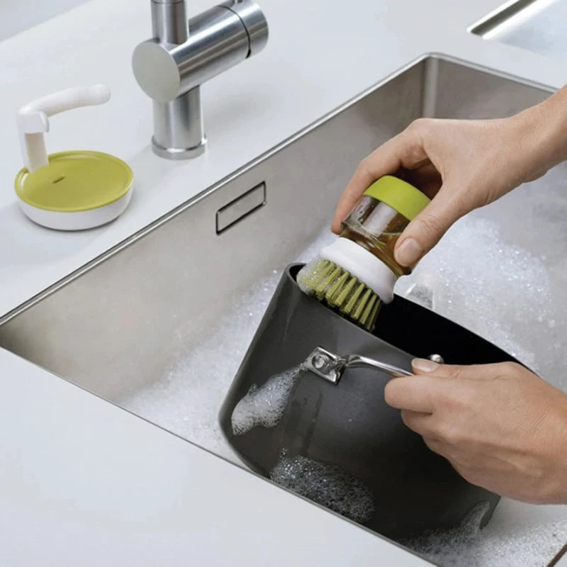 DoseClean™ | Brosse vaisselle avec réservoir de savon